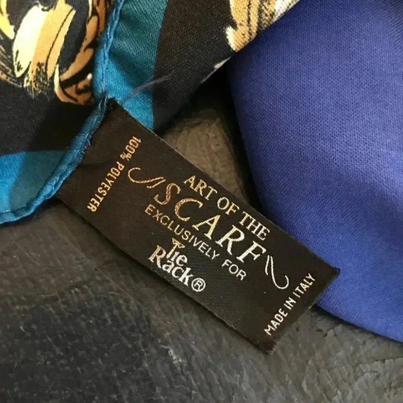 ❤️ 100% Italian Silk Art of the Scarf - Picture 3 of 5